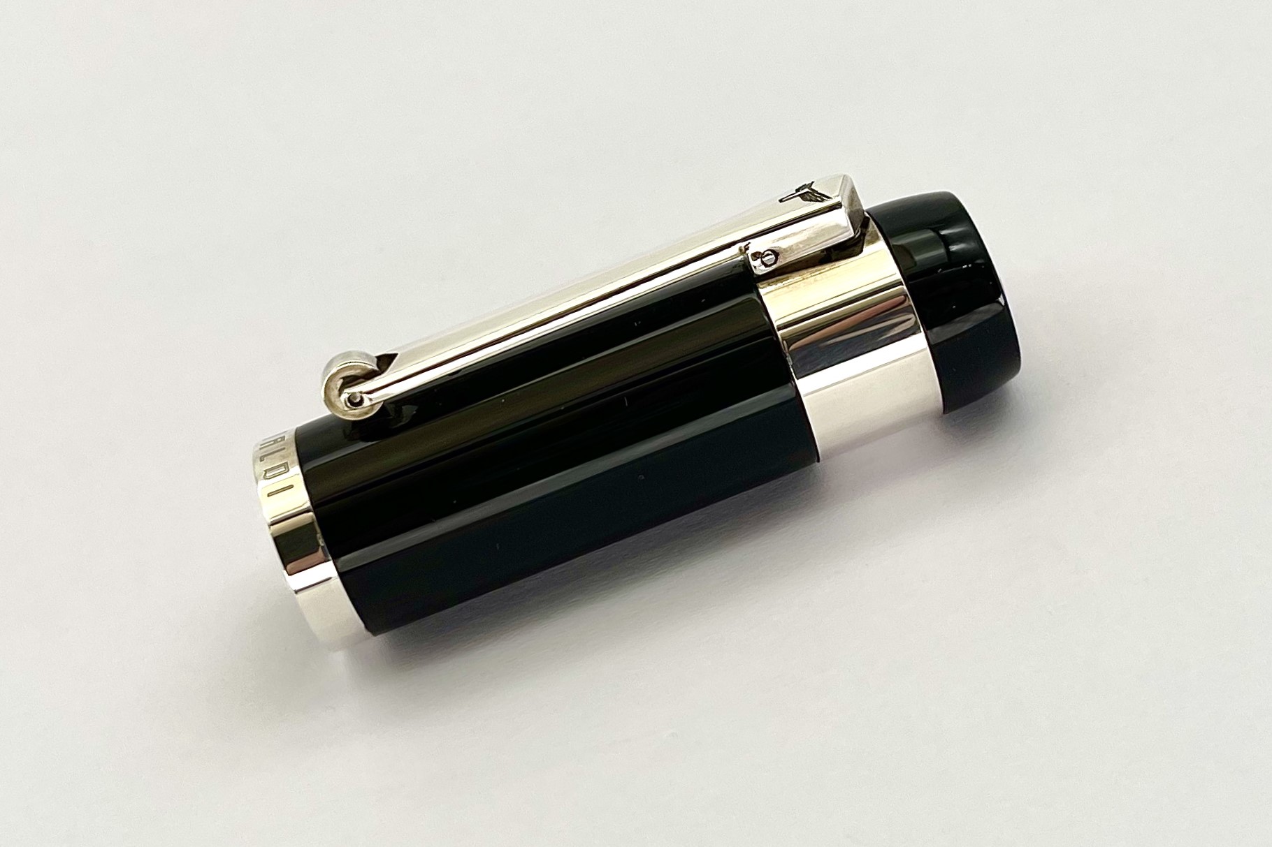 TibaldiLimitedEdition150YearsoftheRedCrossMovementFountainPen_J